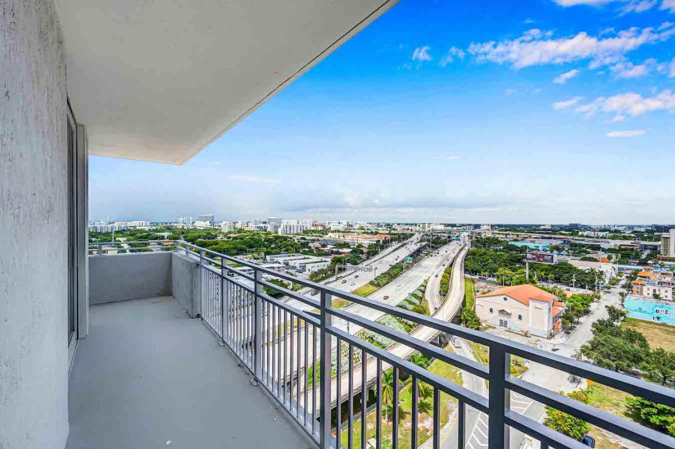 דירות Amazing 3 Bed Unit In Dwntwn Miami With Free Parking מראה חיצוני תמונה